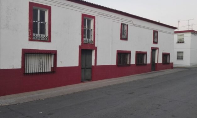 Presentan 45 alegaciones contra la ubicación del futuro tanatorio de El Campillo