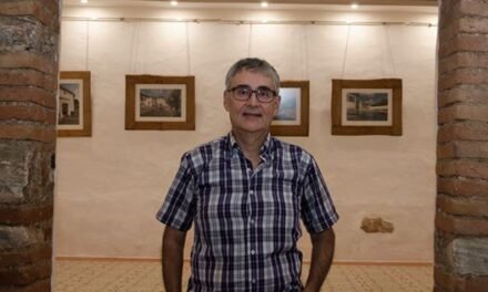 Linares de la Sierra inaugura una exposición permanente del riotinteño Rafael Pernil