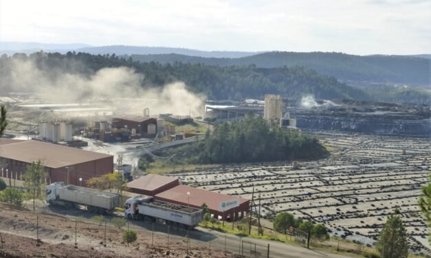 Ecologistas en Acción denuncia un segundo incendio en el vertedero en tres días