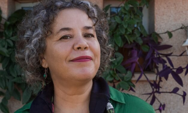 La socióloga riotinteña Rosario Izquierdo lucha por la igualdad de género a través de la literatura