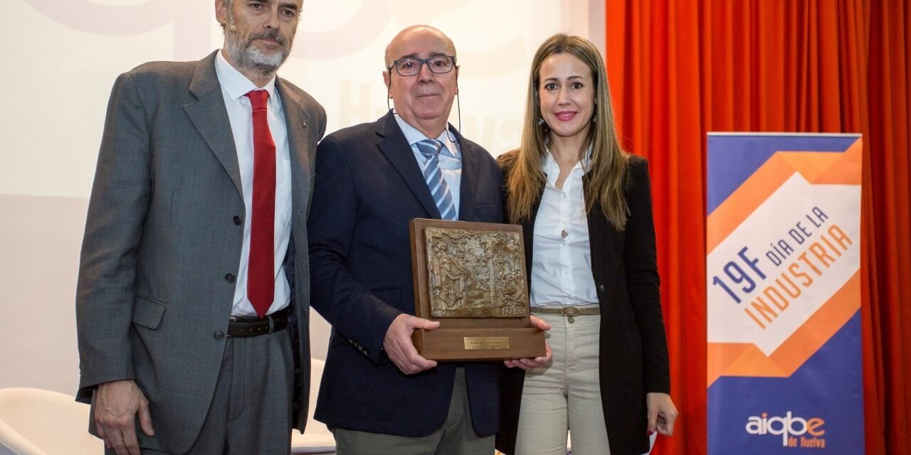 El campillero José Blas García Palanco recibe el Premio a la Trayectoria Industrial 2019