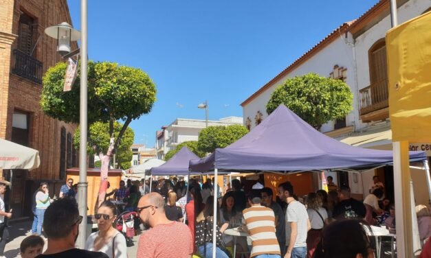 Cientos de personas disfrutan de la Feria del Gurumelo de Nerva