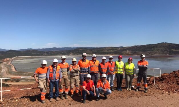 Los trabajadores de la mina temen por la estabilidad de sus empleos