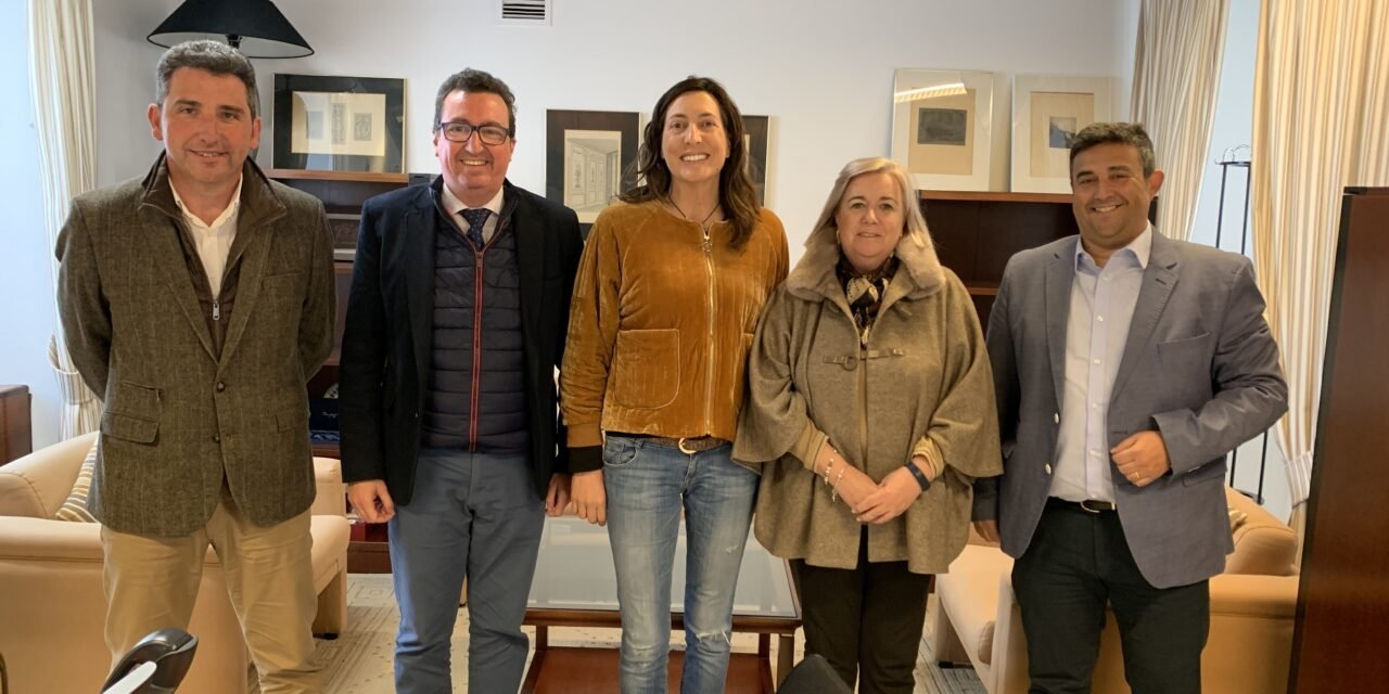 Manuela Caro, candidata del PP a la Alcaldía de El Campillo