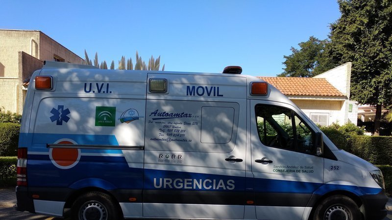 Recogen firmas para exigir un equipo de emergencias sanitarias en la Cuenca y el Andévalo