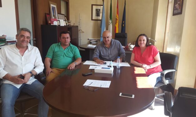 Ayala ultima los trámites para la instalación de una empresa cárnica en Nerva