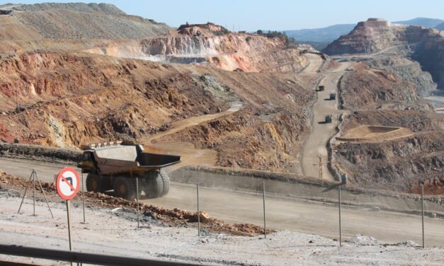 Desconvocan la huelga en la empresa de transporte de la mina de Riotinto