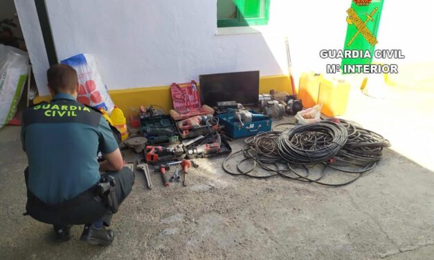 Detienen a un hombre por un robo con fuerza en una finca ganadera de Campofrío