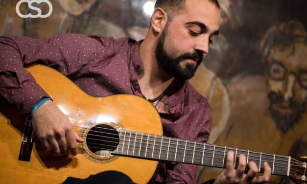 El músico nervense José Carlos Escobar cierra una gira por España