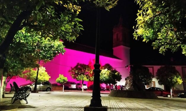 Campofrío se ilumina de color violeta para decir ‘no’ a la violencia de género