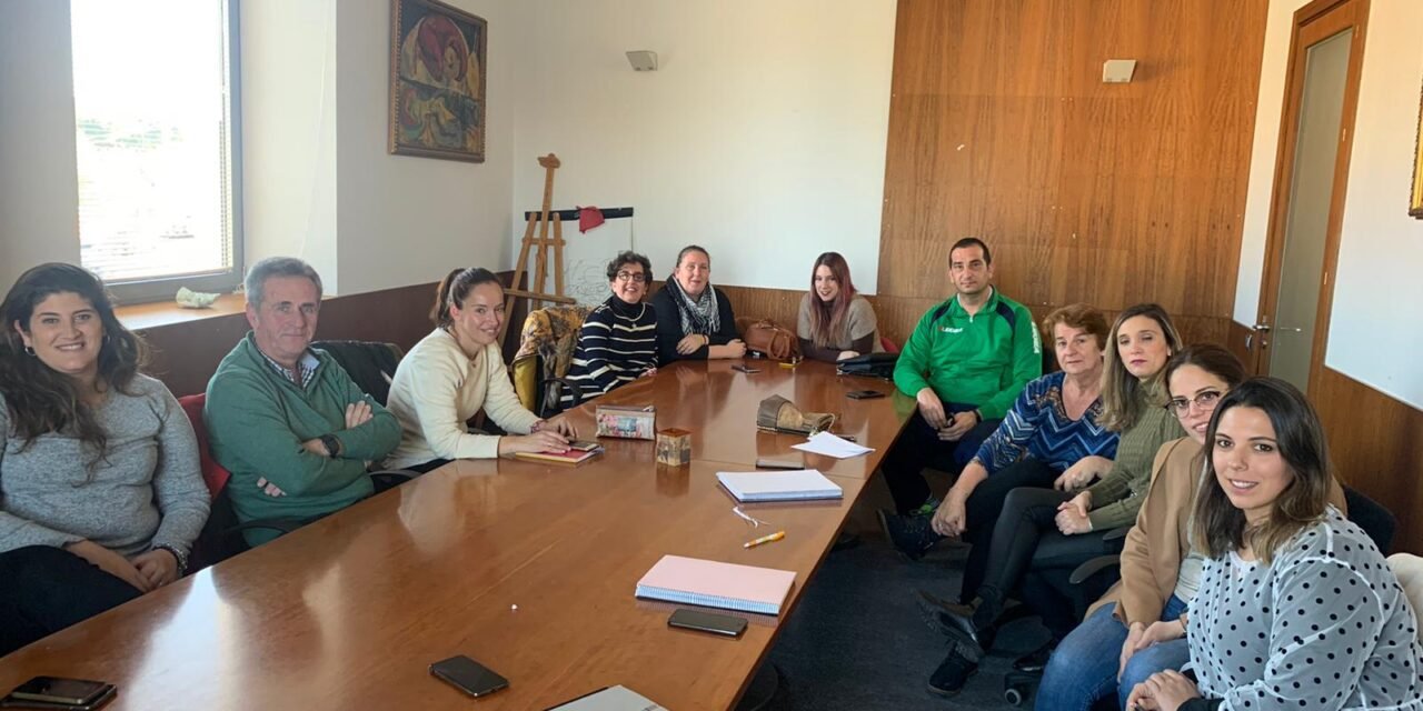 Anuncian medidas de presión por la falta de monitora de Educación Especial en Riotinto