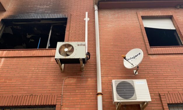 Heridas dos personas en un incendio en una vivienda de Riotinto