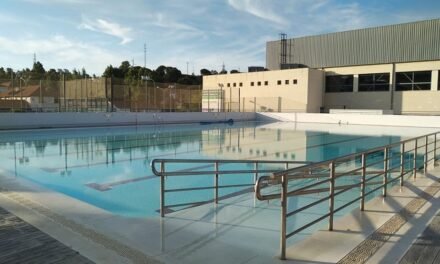 Riotinto aprueba una bajada de los precios de la piscina municipal