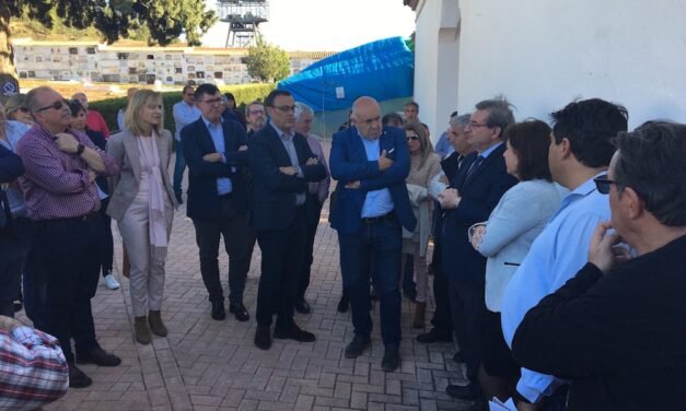 El Gobierno se compromete a culminar la exhumación de las fosas comunes de Nerva