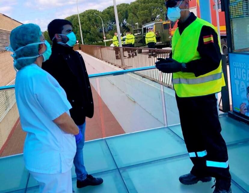 La UME desinfecta el Hospital de Riotinto