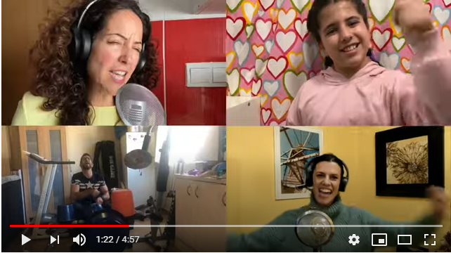 Dedican a la familia Martínez Pachón la versión más nervense del ‘Resistiré’