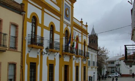 Zalamea corta calles al tráfico para la colocación de veladores en la vía pública