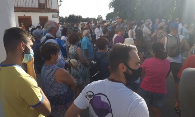 Nerva se moviliza para pedir el cierre del vertedero