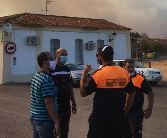 Desalojan a los vecinos de El Pozuelo y El Buitrón