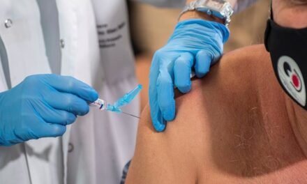 Los onubenses se animan a vacunarse contra la gripe y crece en un 53% su administración
