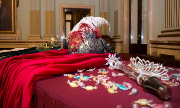 Los Reyes Magos recorrerán 550 calles de Huelva en coches descapotables