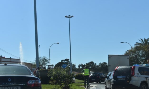 Herida una persona en un accidente múltiple en la entrada a Palos