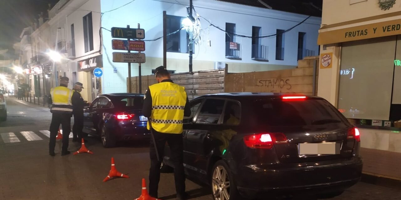 La Policía Local de Cartaya denuncia a 10 personas en una fiesta ilegal en Nuevo Portil