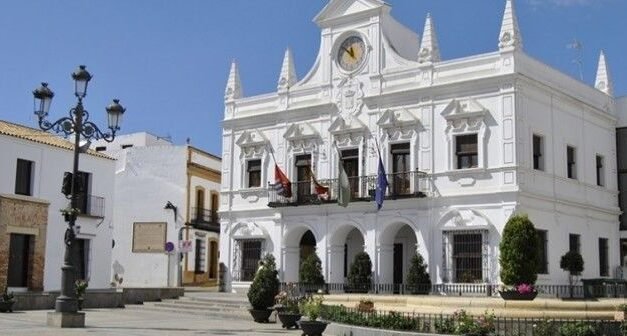 Instan a la Junta a instalar un punto de vacunación en Cartaya