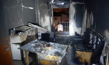 Desalojan a dos personas en el incendio de una vivienda en Valverde