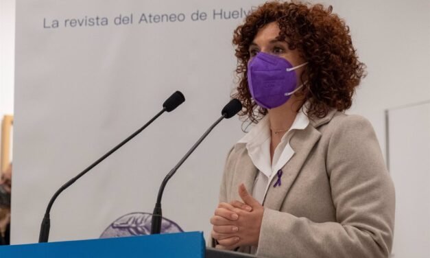 La presidenta de Diputación condena las pintadas contra el mural feminista del Parque Moret