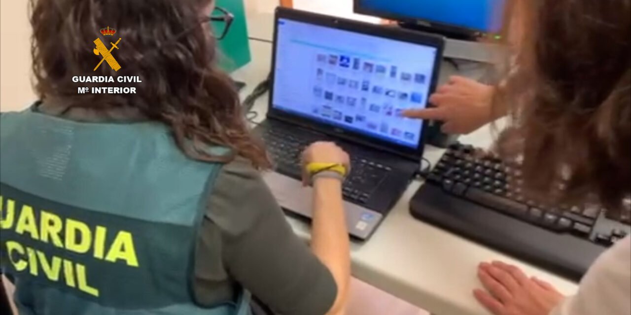 Detenido en Huelva tras engañar a 96 niñas para que le enviaran fotos sexuales