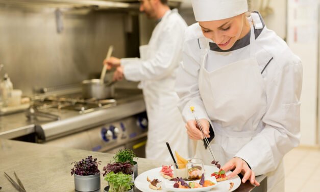 Buscan a un cocinero con experiencia para trabajar en Zalamea