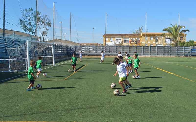 La escuela multideportiva de Riotinto vuelve a abrir sus puertas tras el cierre por covid