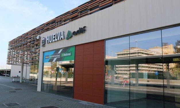 Renfe programa dos trenes más para viajar entre Huelva y Madrid los viernes y domingos