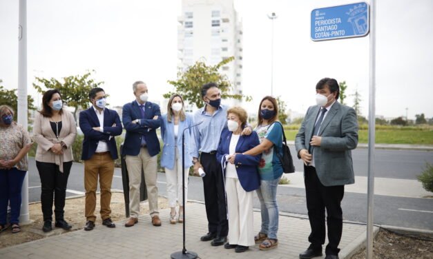 Homenaje a «la voz del Recreativo» con la rotulación del Paseo Periodista Santiago Cotán-Pinto