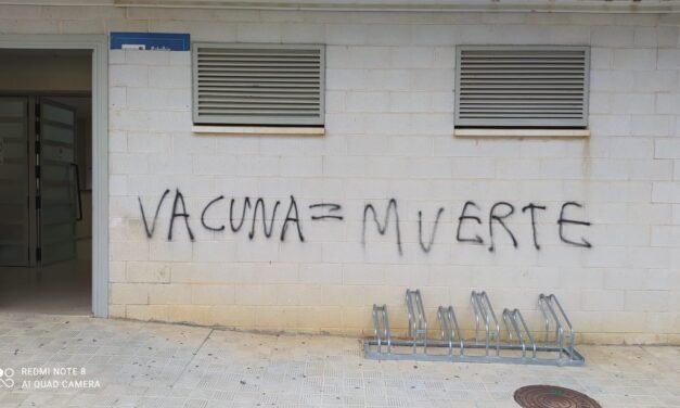 Valverde amanece con pintadas negacionistas y contra los sanitarios