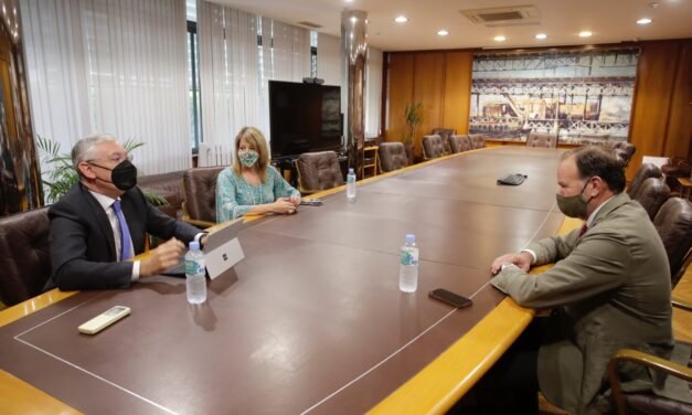 Puerto de Huelva y empresarios se unen para crear empleo y oportunidades