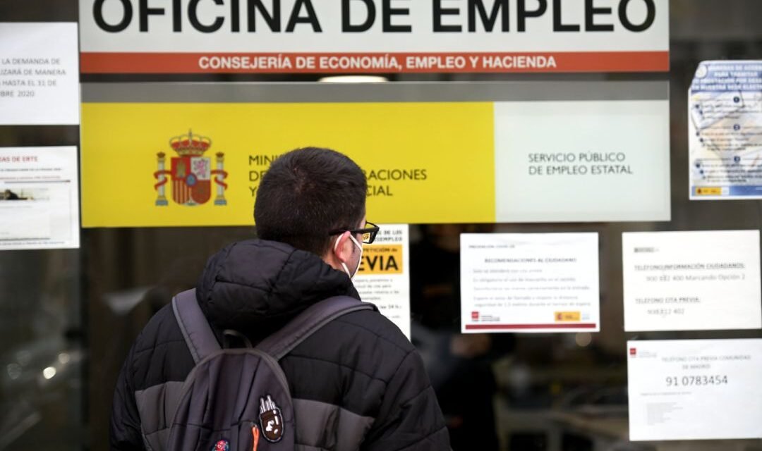El Servicio de Empleo (SEPE) despide a 46 interinos en Huelva