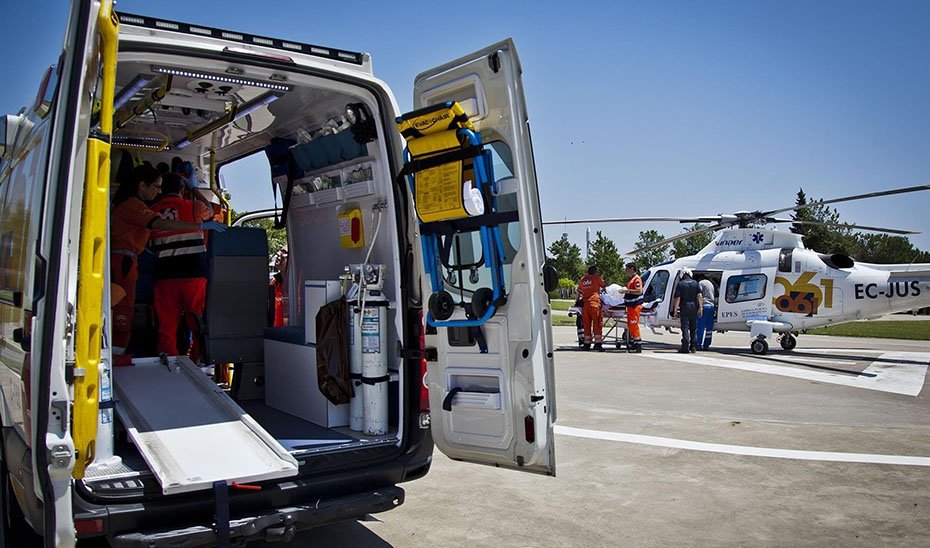 Evacuan en helicóptero a una mujer con quemaduras tras un incendio en Gibraleón