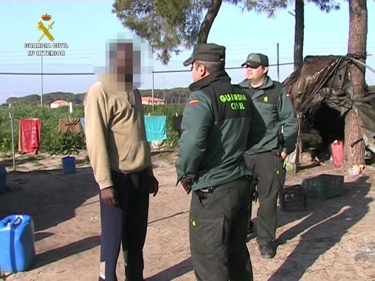 Detienen a 14 personas involucradas en una trama de falsos empadronamientos en Villarrasa