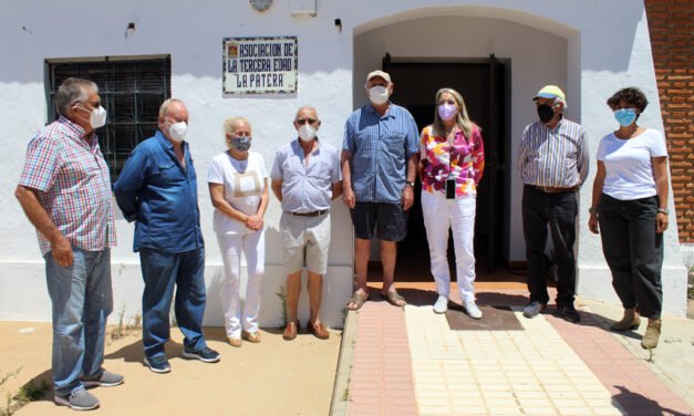 El Ayuntamiento de Cartaya aborda la puesta a punto de los centros de mayores