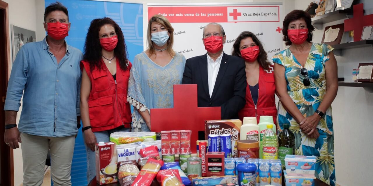 El Puerto de Huelva presta ayuda a Cruz Roja para garantizar que al menos 50 familias en situación de extrema vulnerabilidad dispongan de alimentos