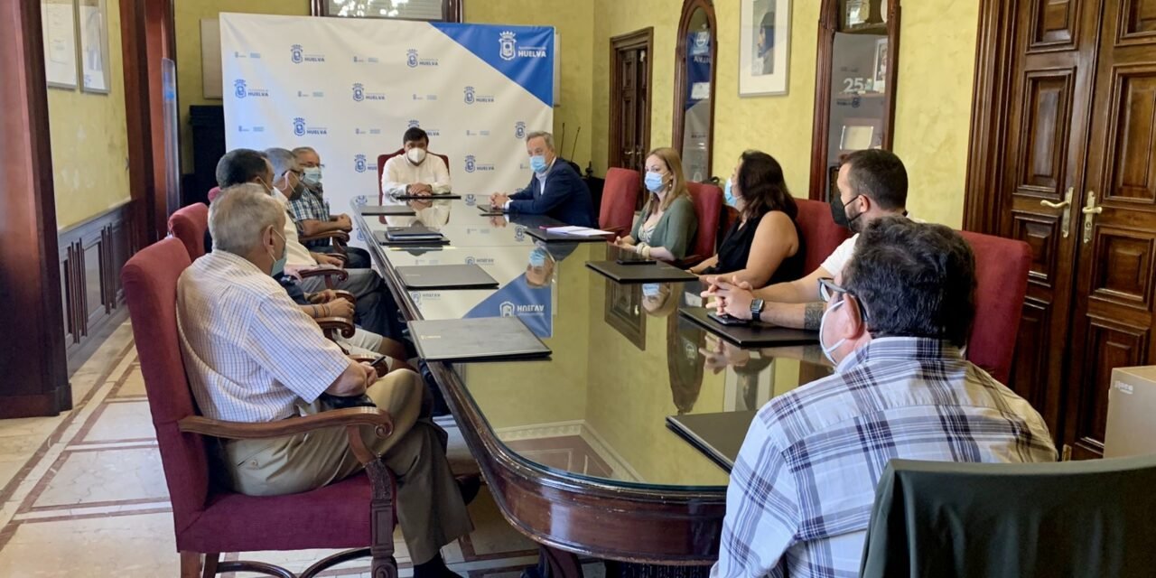 Ayuntamiento y vecinos consensúan la puesta en valor del Barrio Obrero