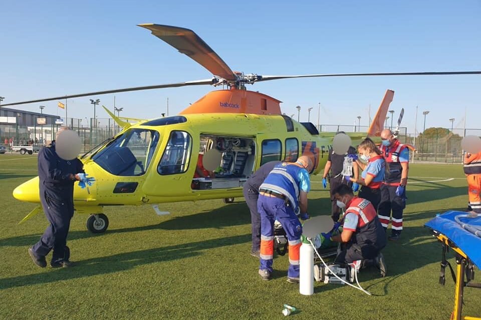 Atropellan a una mujer en Matalascañas que es evacuada en helicóptero