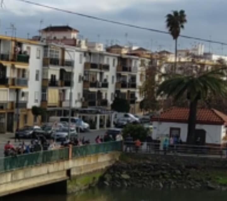 Rescatan a un menor arrastrado por la corriente en un estero de Ayamonte