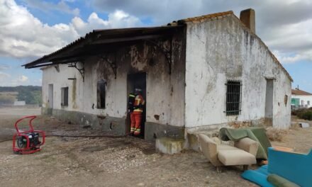 Arde la antigua estación de El Pozuelo