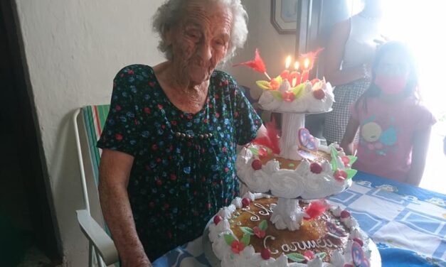 Carmen García celebra su 101 cumpleaños en Cañaveral de León