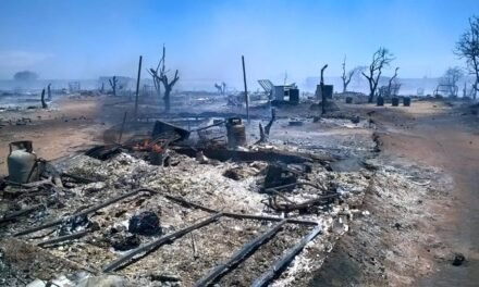 Un incendio calcina otro asentamiento chabolista en Lepe