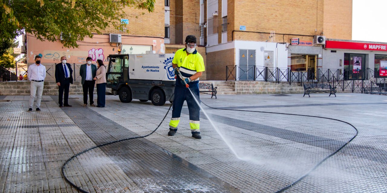 El Ayuntamiento de Huelva incrementa un 15% la plantilla de limpieza de la ciudad