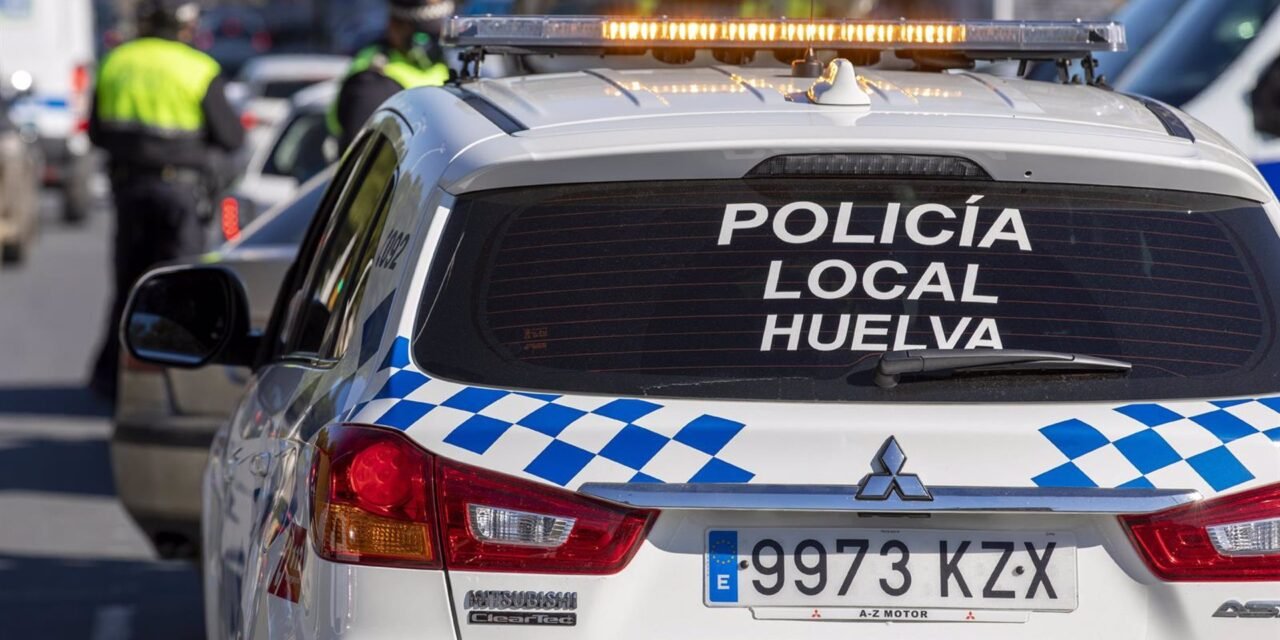 La Policía Local de Huelva moderniza su flota con 10 motocicletas y un furgón de atestados